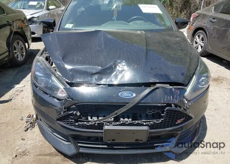 2018 Ford Focus St St из США, поврежденный, VIN 1FADP3L91JL329210